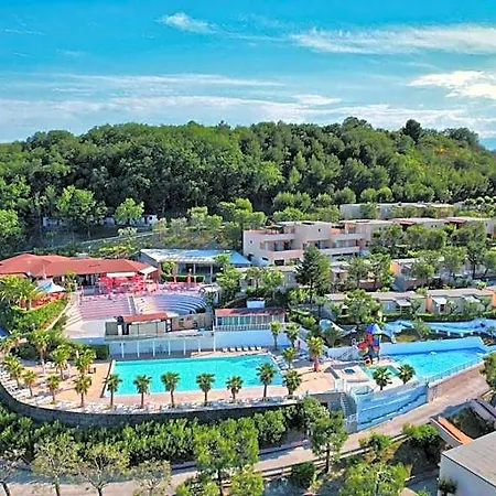 Otel Centro Vacanze Mirage *