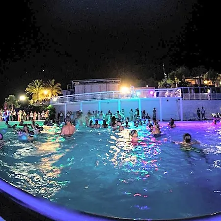 Centro Vacanze Mirage * Marina Palmense