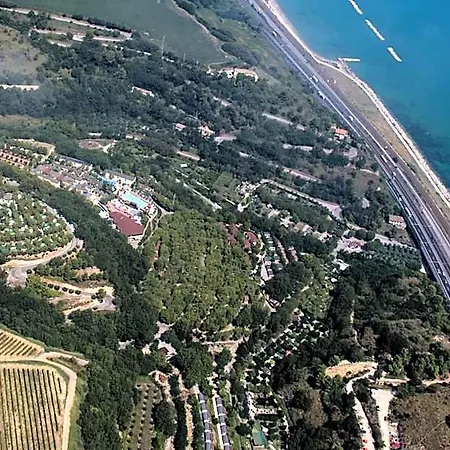 Centro Vacanze Mirage Otel Marina Palmense